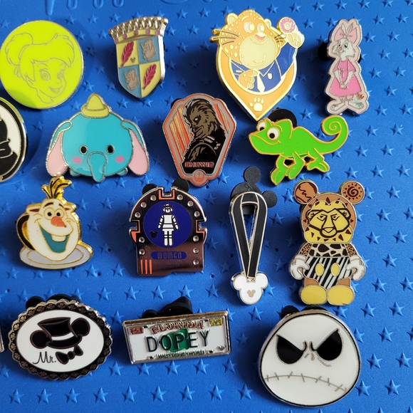 DISNEY TRADING PINS STARTER LOT - 25 Pins, No duplicates - Picture 3 of 4
